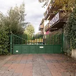 Charming With Garage, 350m From The Walls